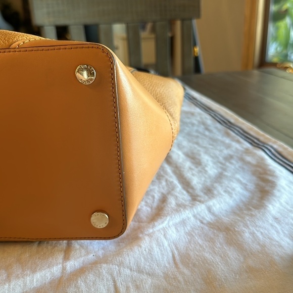 Michael Kors aria cider tote purse lg (mustard/cider yellow) EUC - Picture 7 of 12